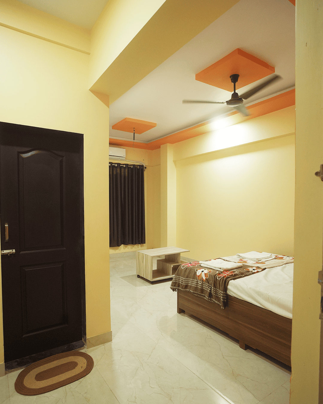AC & NON-AC Rooms